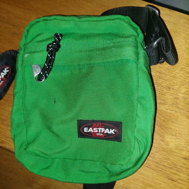 Eastpak oldal tska