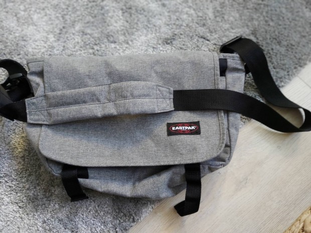 Eastpak taska elad 