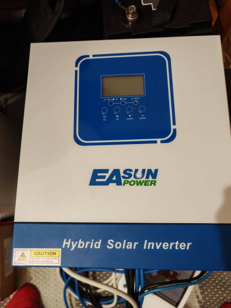 Easun hibrid 3.2kW-os inverter elad