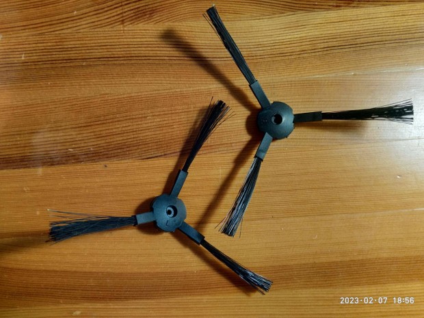 Easy Home Ariete Profimaster robotporszívó kefe oldalkefe söprőkefe új