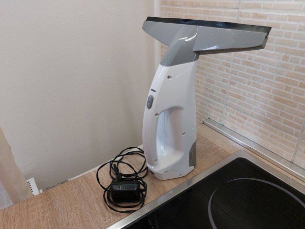 Easyhome akkumulátoros ablaklehúzó, használtan, de működőképesen eladó