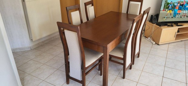 Ebdl asztal szkekkel