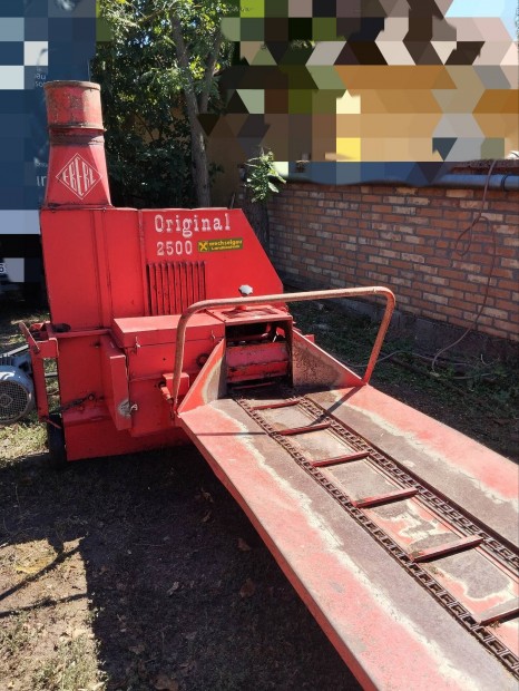 Eberl original 2500 szecskázó ágdaráló ágaprító Blasius
