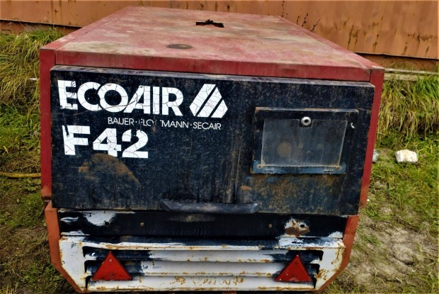 Ecoair F42 csavarkompresszor kompresszor traktorra fggeszthet