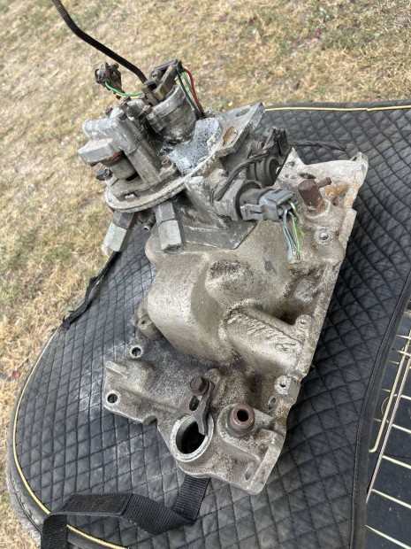 Edelbrock amerikai V8 motor sz�v�sor tuning Ford buick chevy 