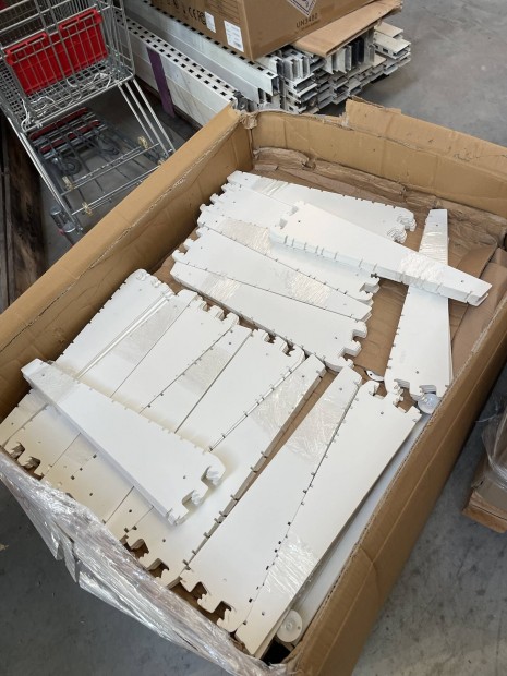 Eden polc konzol 470 3Hk  4000 db elad�