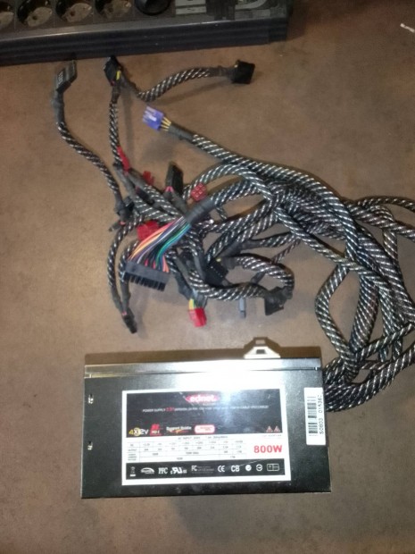 Ednet pc gamer tpegysg 800 watt jszer 
