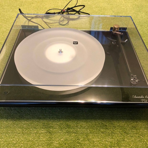 Edwards Audio TT2SE lemezjátszó