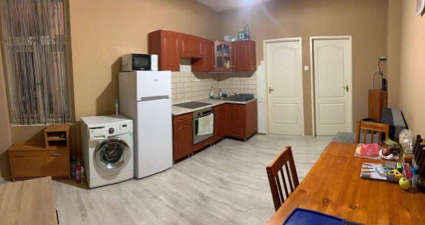 EgerBelvrosi 39,40 m2-es, fsz.-i laks teljes berendezssel egytt,