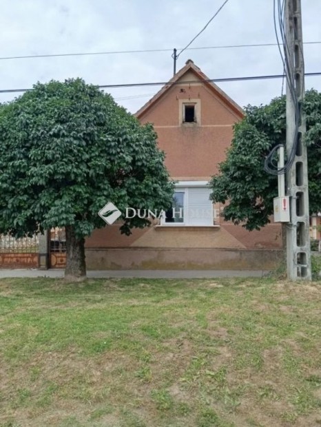 Eger�gi 170 nm-es h�z elad�