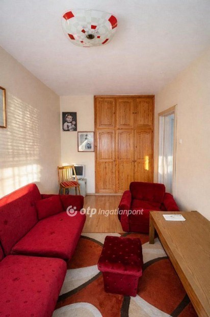 Egeri elad� 65 nm-es lak�s