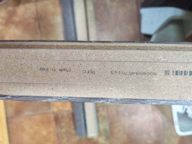 Egger padl� szeg�l�c