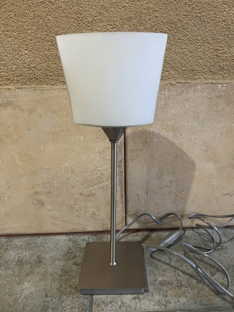 Eglo asztali lámpa 