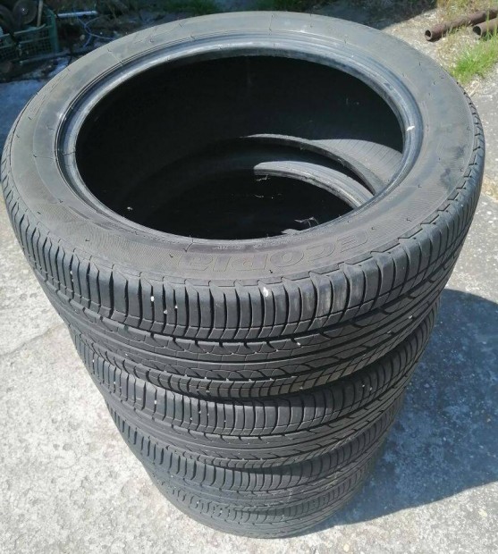 Egy garnitra 4db. Bridgestone Ecopia 195/50R16 mret gumiabroncs