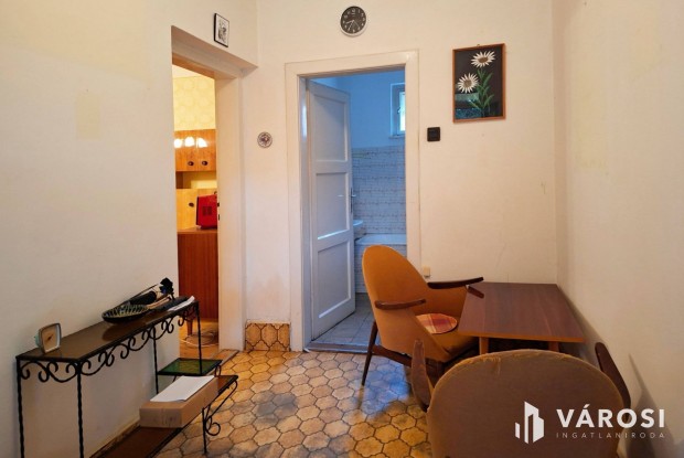 Egy h�z, egy patak, egy �j kezdet