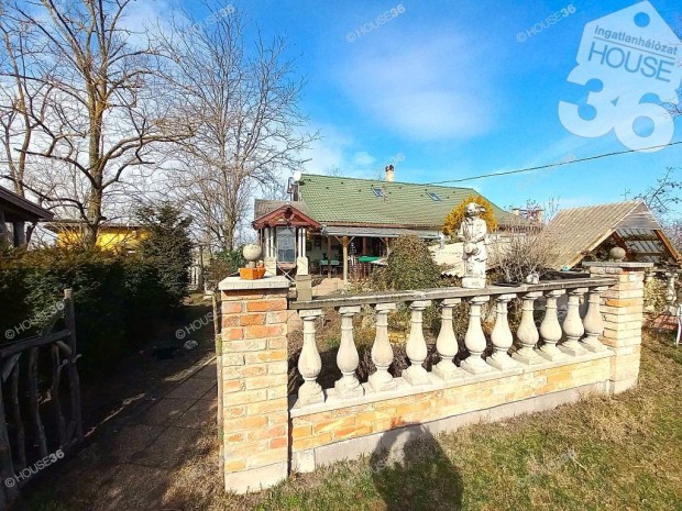 Egy hely amit csupa z�ld �lel k�r�l!