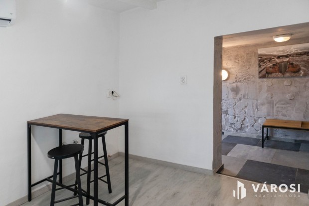 Egy kuck�s otthon, saj�t kerttel