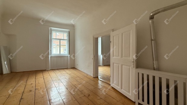 Egy lak�s, ami m�r akkor �llt, amikor Sopron t�rt�nelmet �rt.