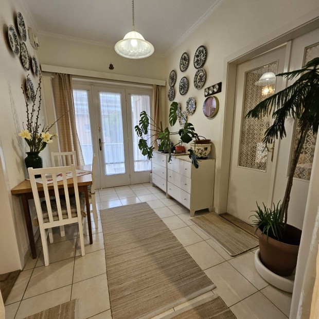 Egy szeretettel teli otthon Kunszentmikl�son  ahol a j�v� elkezd�dhet