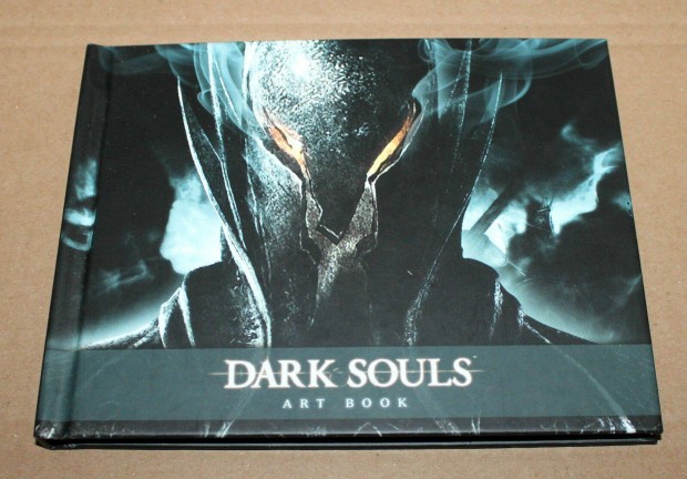 Egyben elad Dark Souls Art book + extra lemezek