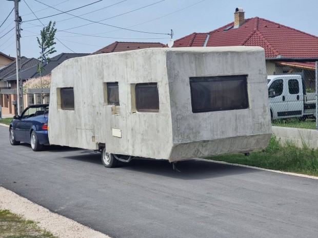 Egyedi 590 drajvitolt,szigetelt,padlofutes,bojler,zuhany,mosogatogep