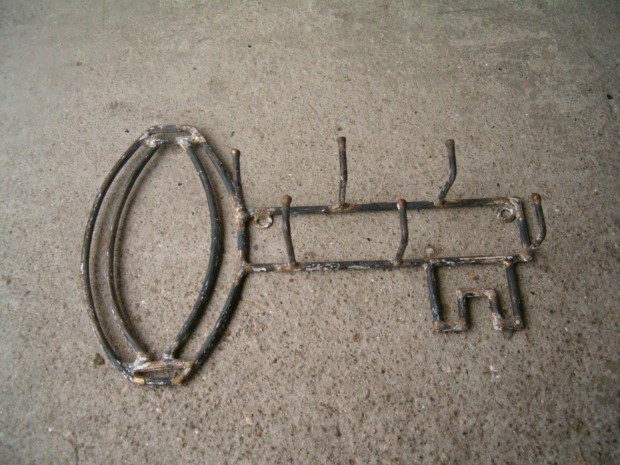 Egyedi acl kulcstart, kulcs tart, 27,5 cm