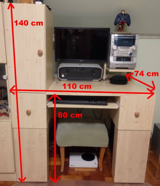Egyedi építésű számítógép asztal bútorlapból