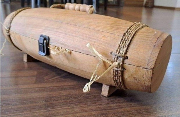 Egyedi fából készült bortartó díszdoboz
