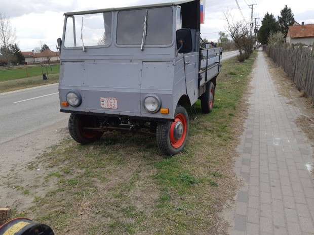 Egyedi gy�rt�s� h�zt�ji kocsi (-csetteg�)