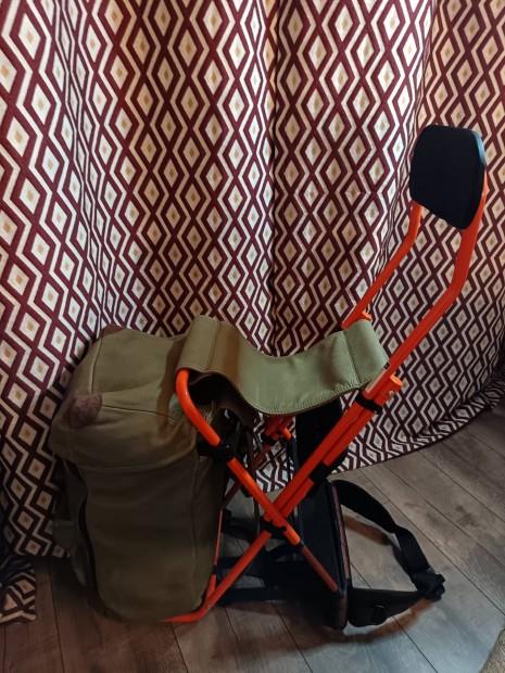 Egyedi k�sz�t�s� Vad�sz / horg�sz h�tizs�k 