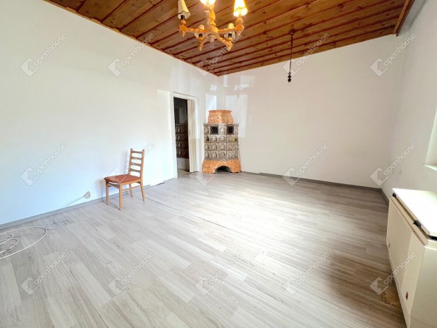 Egyedi kialakítású családi ház.