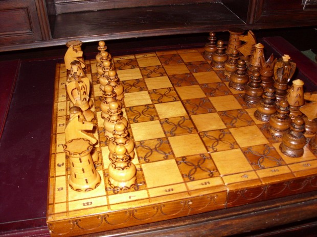 Egyedi sakk kszlet