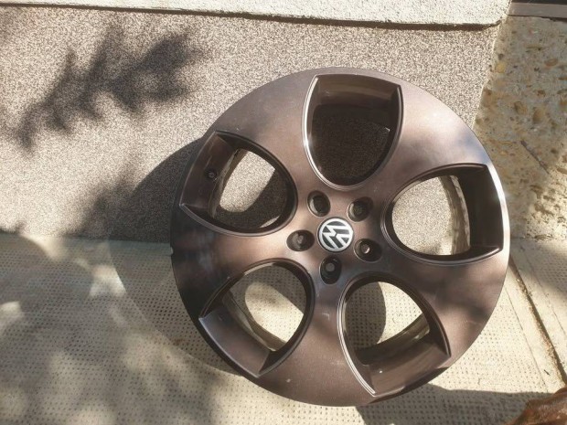 Egyedi színben 19 col 5x112 VW Detroit style alufelnik, olcsón!