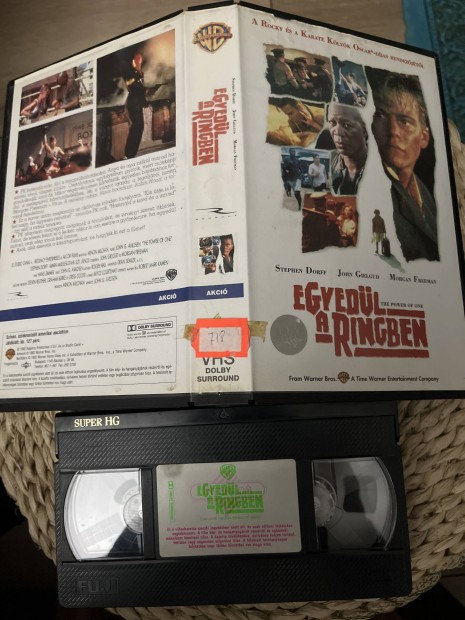 Egyedl a ringben vhs film