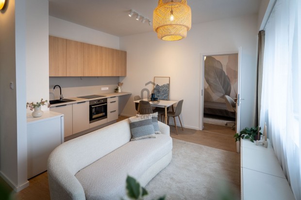 Egyed�l�ll� lehet�s�g Szolnokon - �j lak�sok a v�ros k�zpontj�ban lek�