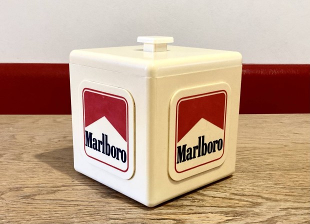 Egyenesen a Dollrboltbl! Marlboro jegesvdr