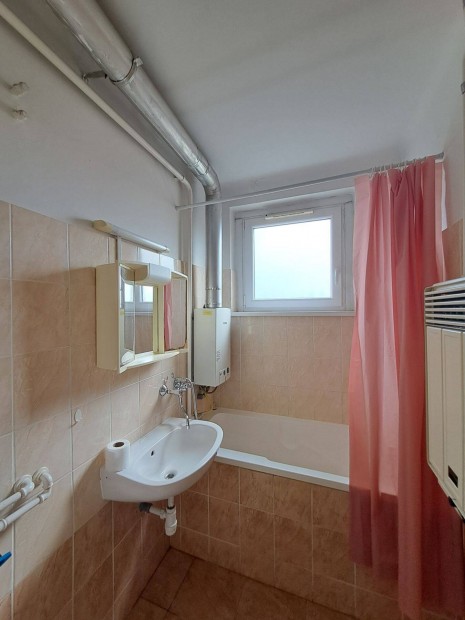 Egyetemek K�zels�ge-Befektet�s!