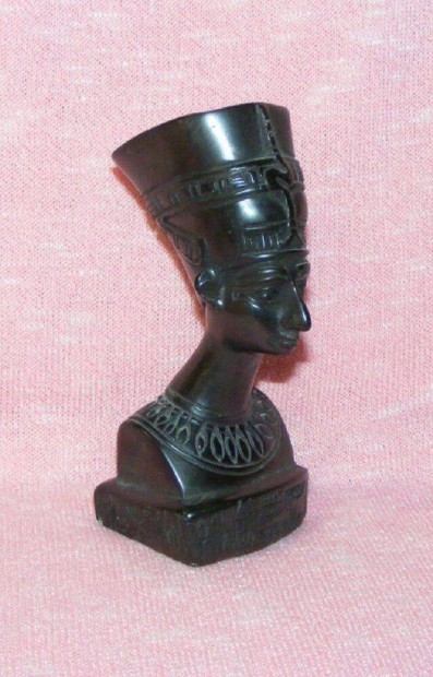 Egyiptomi figura, dsztrgy