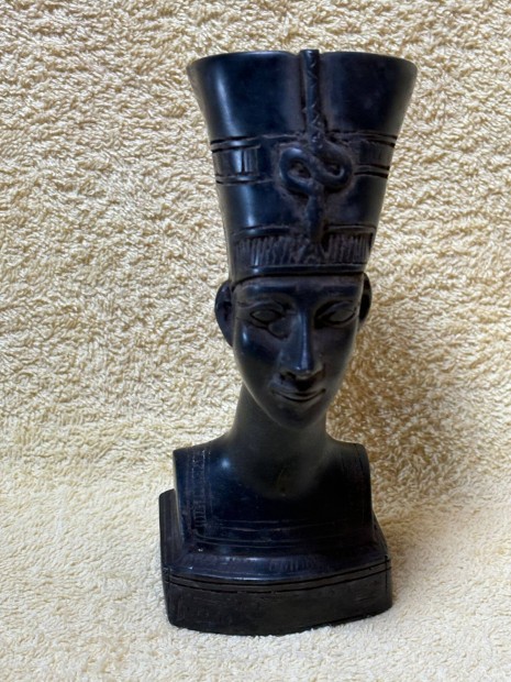 Egyiptomi figura, dsztrgy