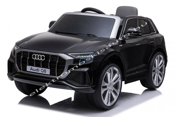 Egyszemlyes AUDI Q8 12V lakkozott fekete eredeti elektromos kisaut