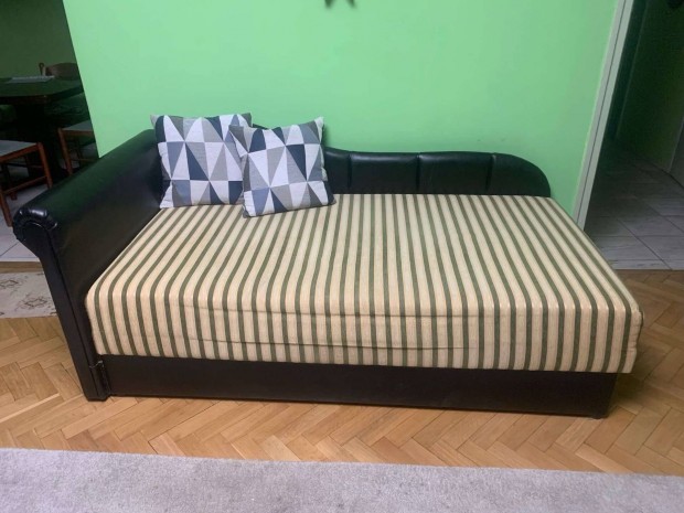 Egyszemélyes ágy