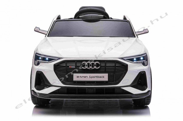 Egyszemélyes fehér AUDI E-Tron 12V licence elektromos kisautó