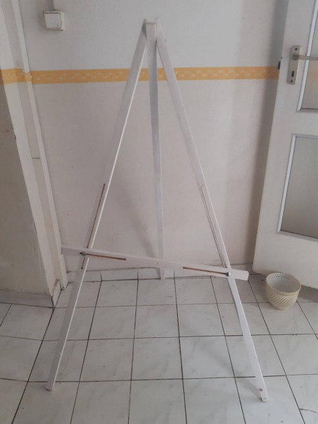 Egyszer sszecsukhat festllvny 122cm magas sztnyitva