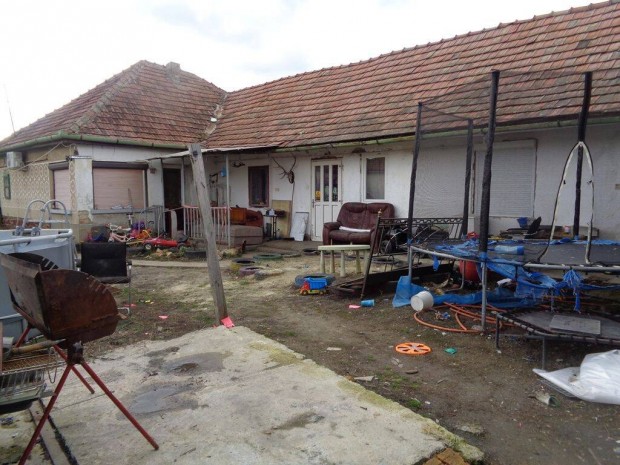 Egyszintes, 4 Szob�s Csal�di H�z Ab�n Elad� !