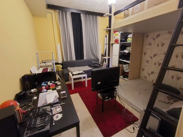 Egyszob�s lak�s, VIII. ker�let, M�ty�s t�r k�zel�ben, tulajdonost�l