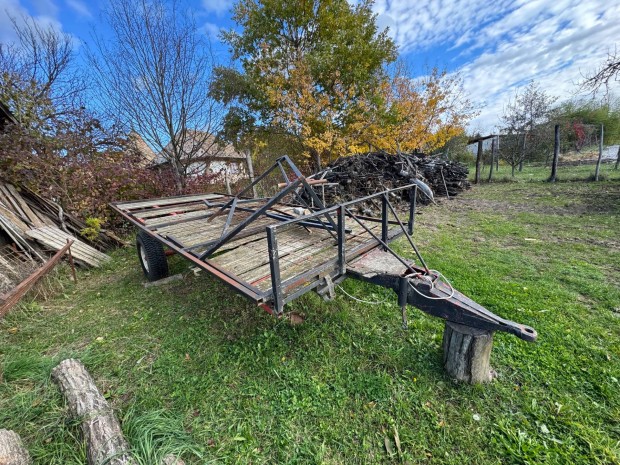 Egytengelyes pótkocsi eladó