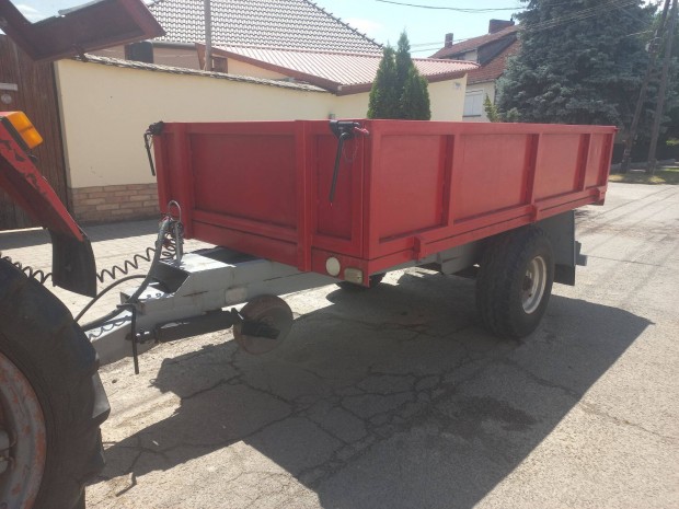 Egytengelyes ptkocsi t-25,MTZ utn