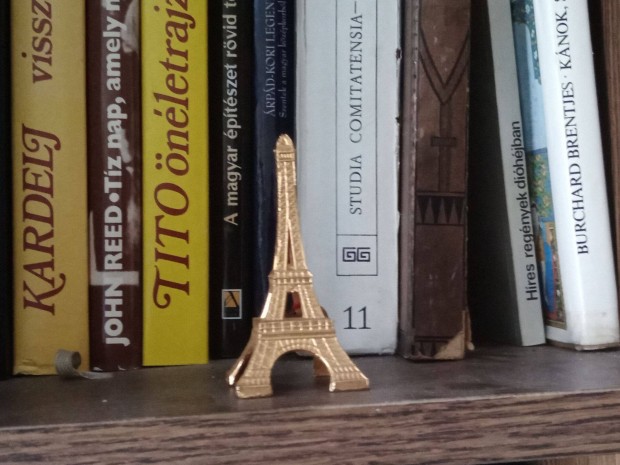 Eiffel torony dekor 8 cm. 2000ft buda