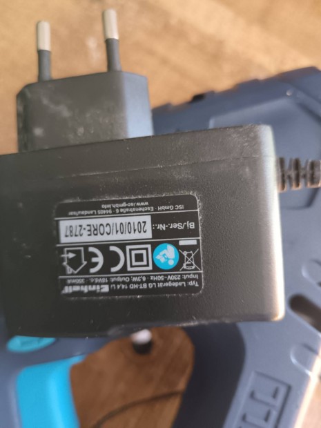 Einhell akkus fúró eladó.