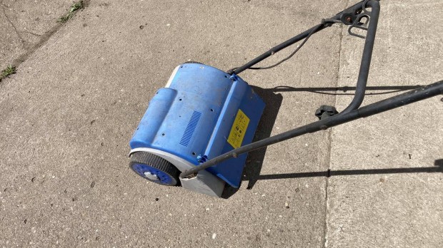 Einhell elektromos gyepszellőztető!